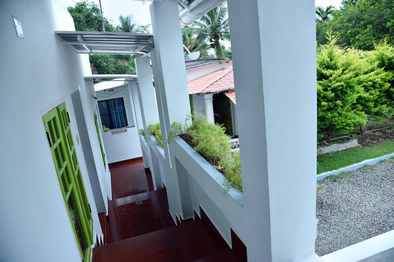 Marayoor Holidays Maraiyūr Екстериор снимка