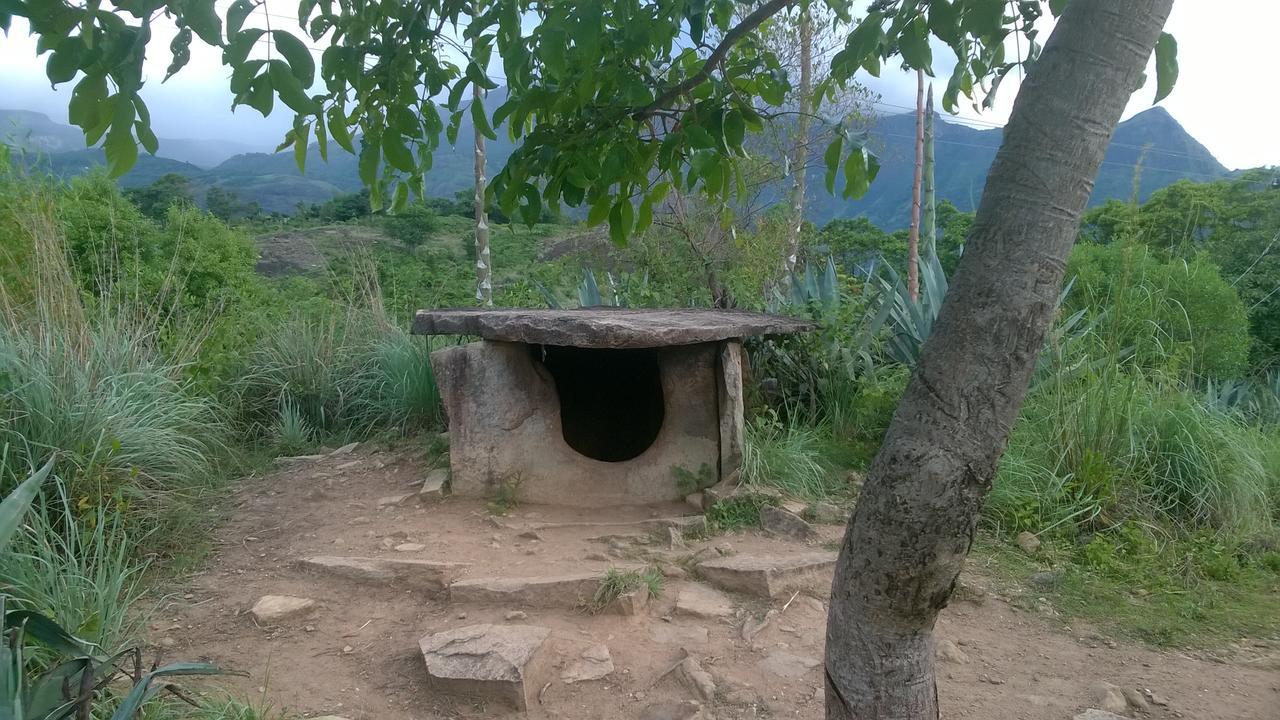 Marayoor Holidays Maraiyūr Екстериор снимка