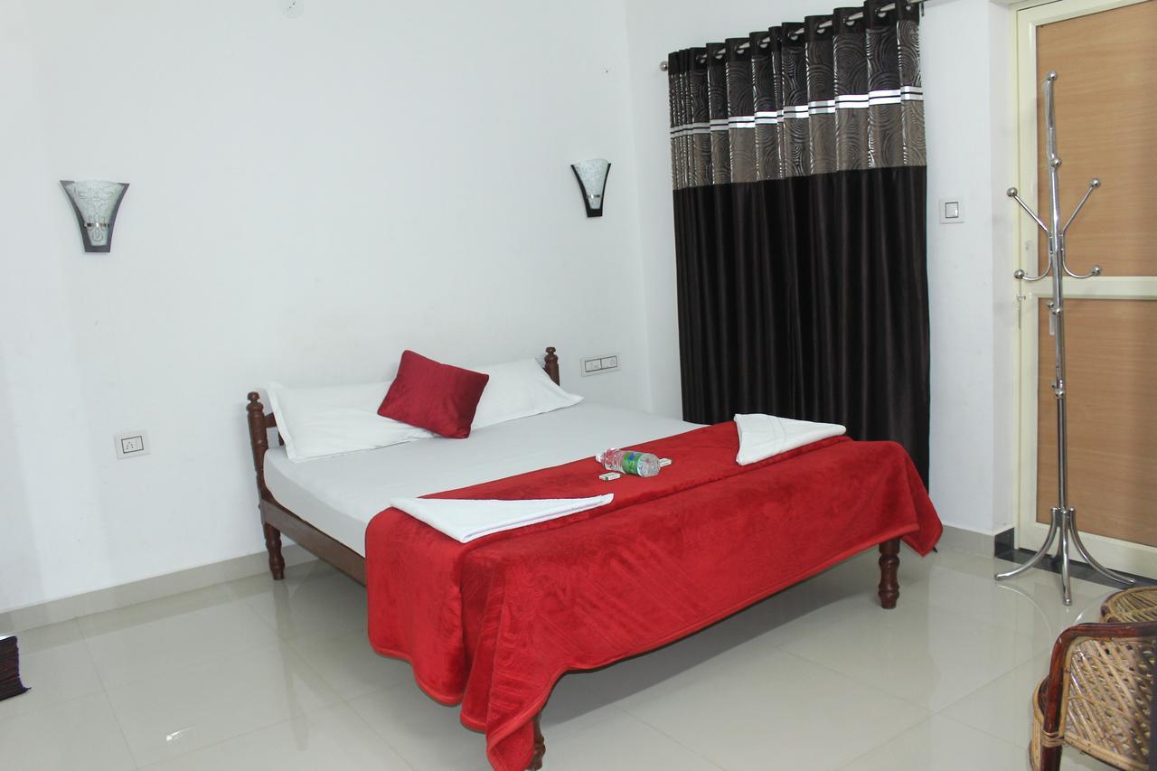Marayoor Holidays Maraiyūr Екстериор снимка