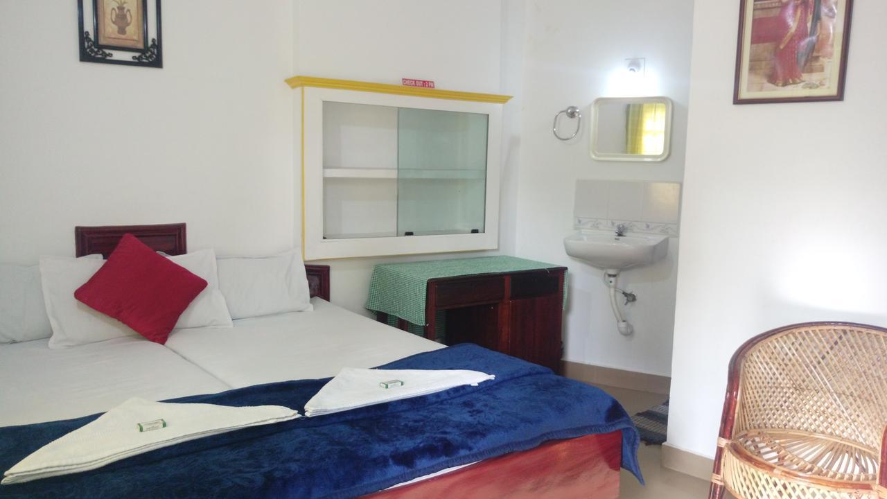 Marayoor Holidays Maraiyūr Екстериор снимка