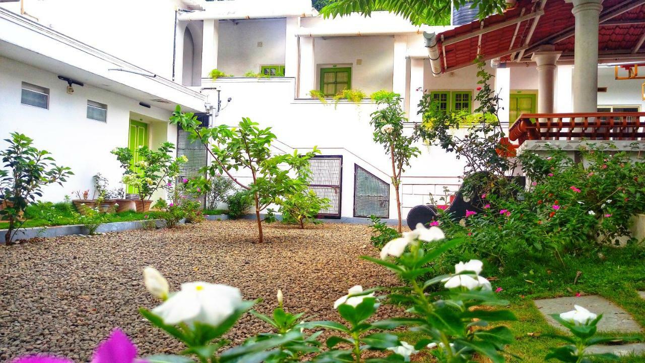 Marayoor Holidays Maraiyūr Екстериор снимка